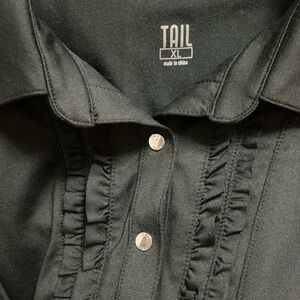 Tail Women's Elegant Black Button-Up Blouse